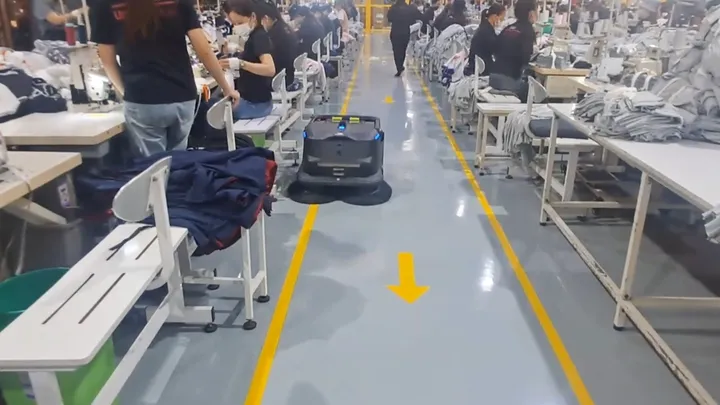 Robot vệ sinh tại Youngone Nam Định